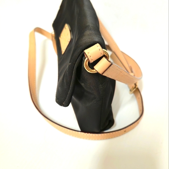 Kate Spade Black and Tan Crossbody Bag Polka Dot Interior Nylon - Picture 6 of 12